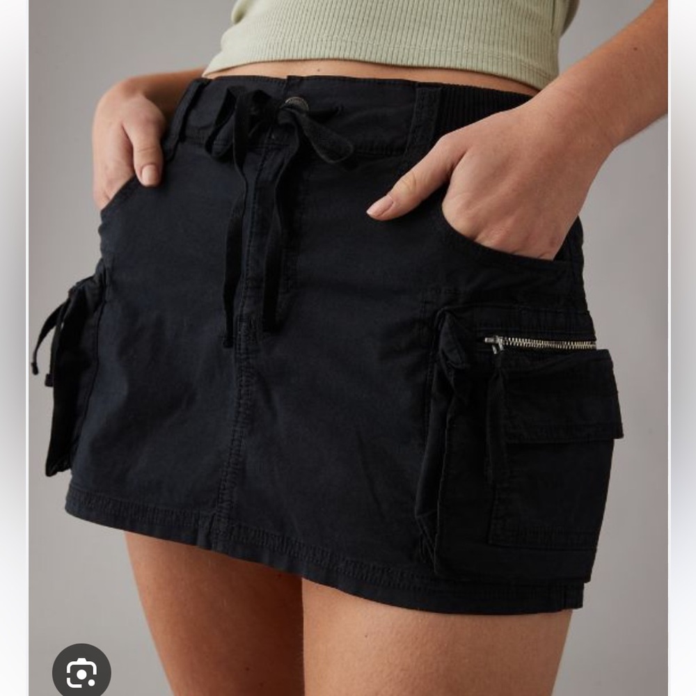 AE Snappy Stretch Black Cargo Mini Skort